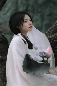 吉和菡申屠阅婉